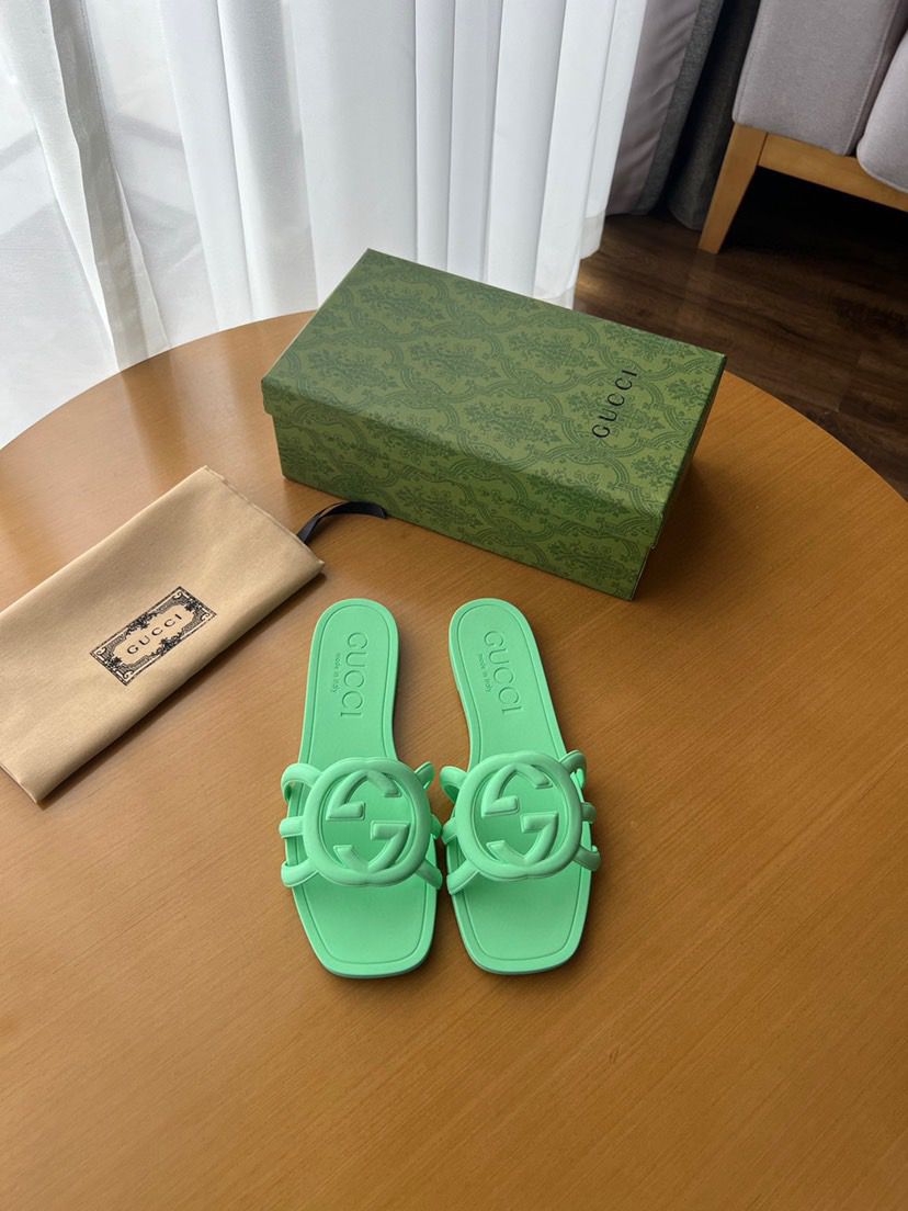 Gucci Interlocking G Slide Sandals