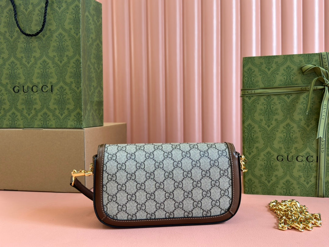 Le sac à main Gucci Horsebit 1955, modèle 735178,