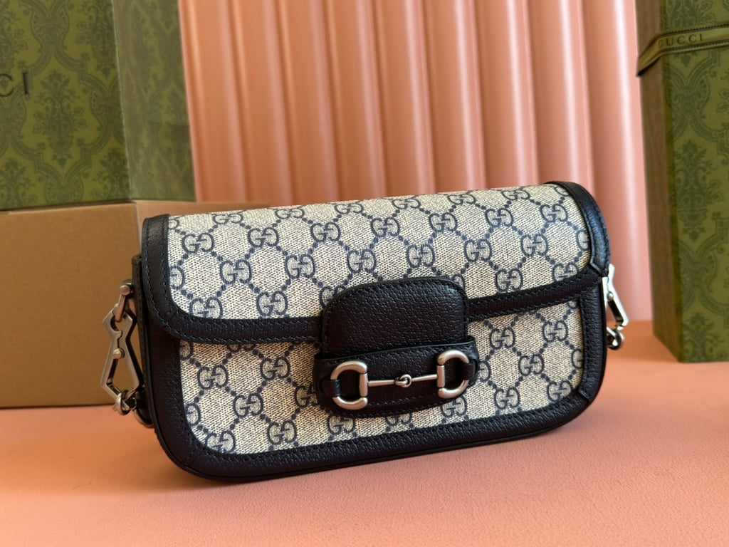 Le sac à bandoulière Gucci Horsebit 1955, modèle 735178