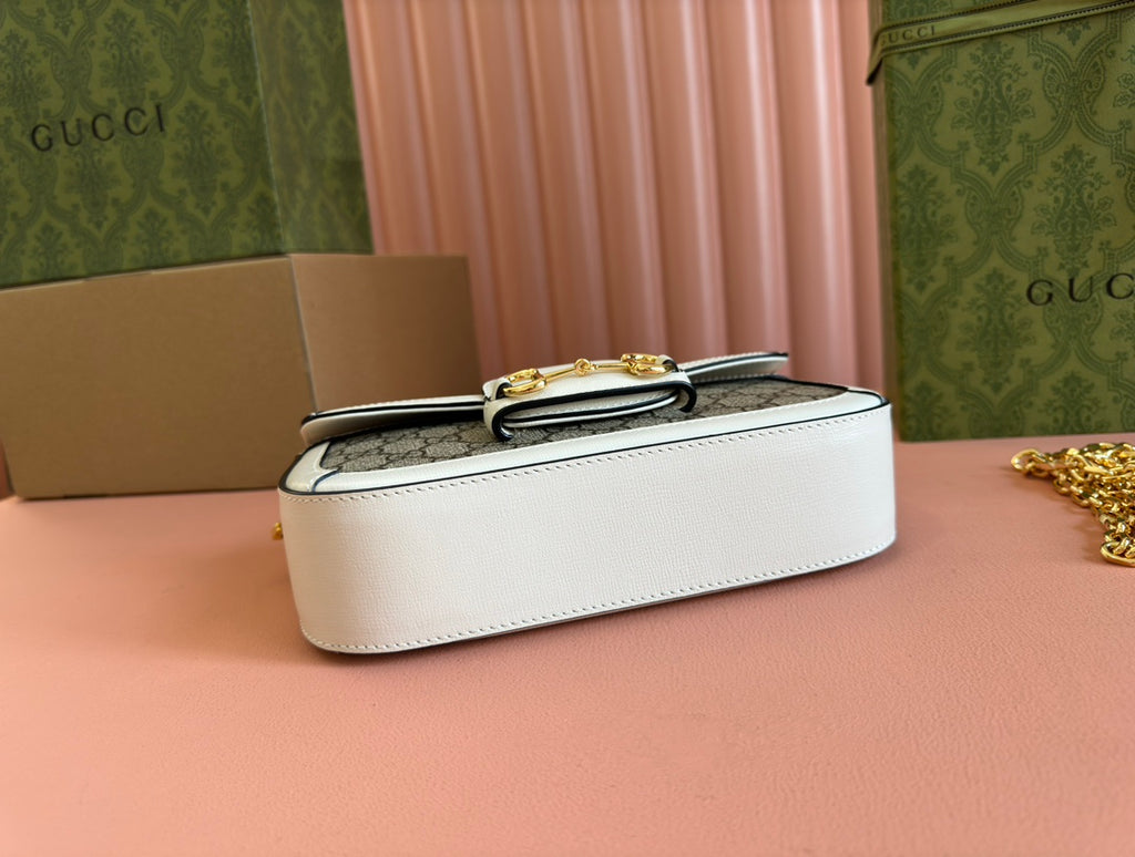Découvrez le sac à bandoulière Gucci Horsebit 1955