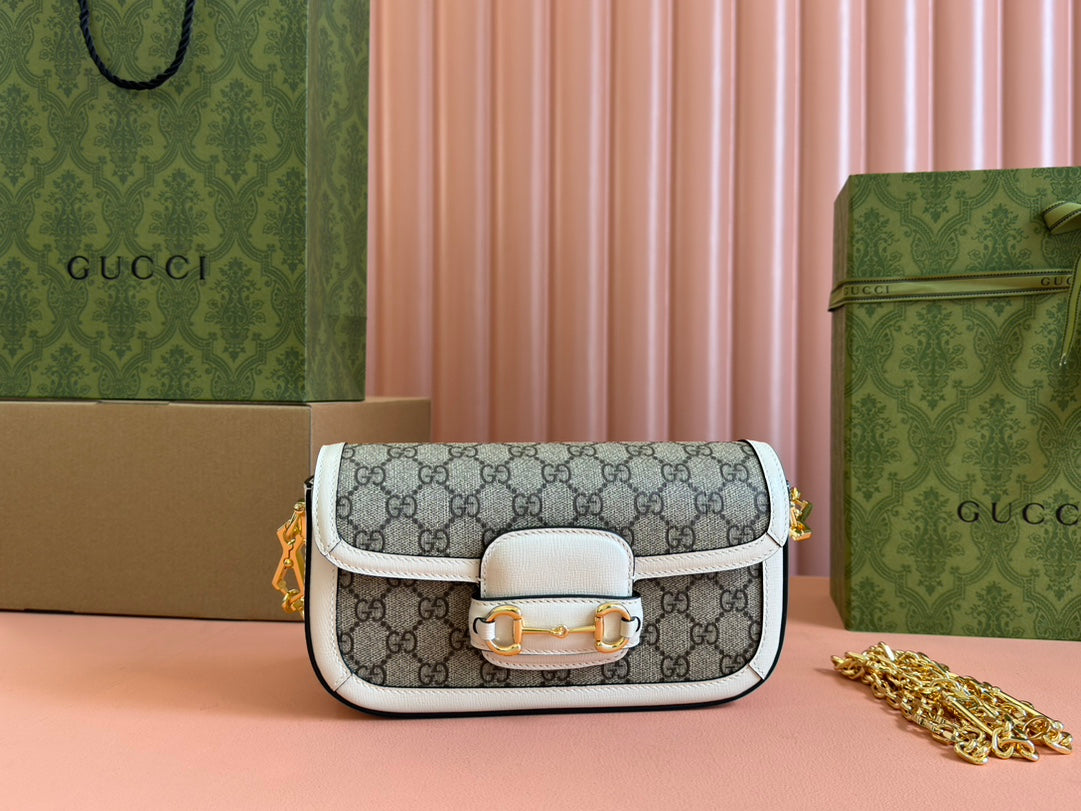 Découvrez le sac à bandoulière Gucci Horsebit 1955
