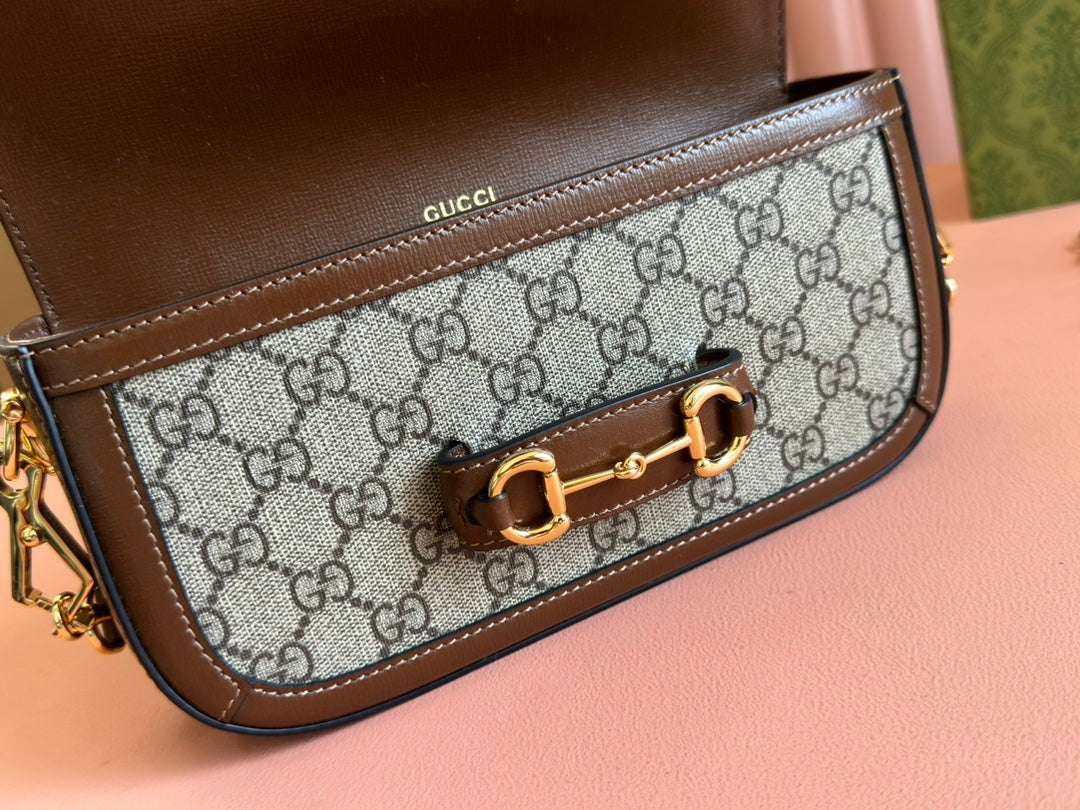 Le sac à main Gucci Horsebit 1955, modèle 735178,