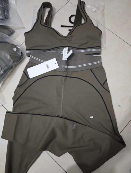 Ensemble sportif Alo – Confort & élégance