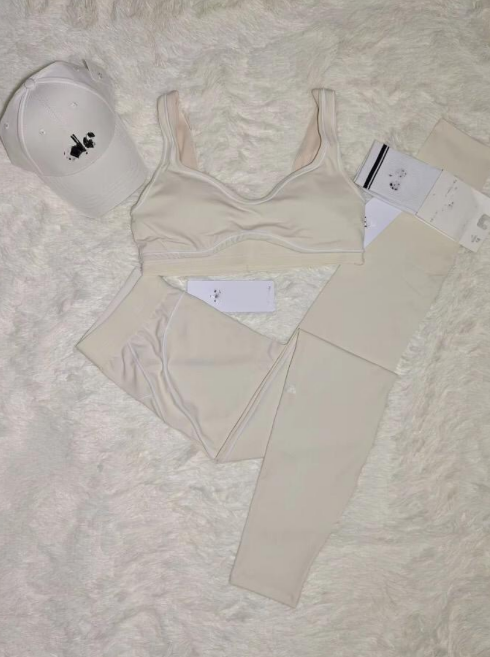 Ensemble sportif Alo – Confort & élégance