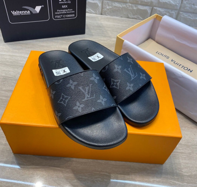 Claquettes Louis Vuitton Waterfront