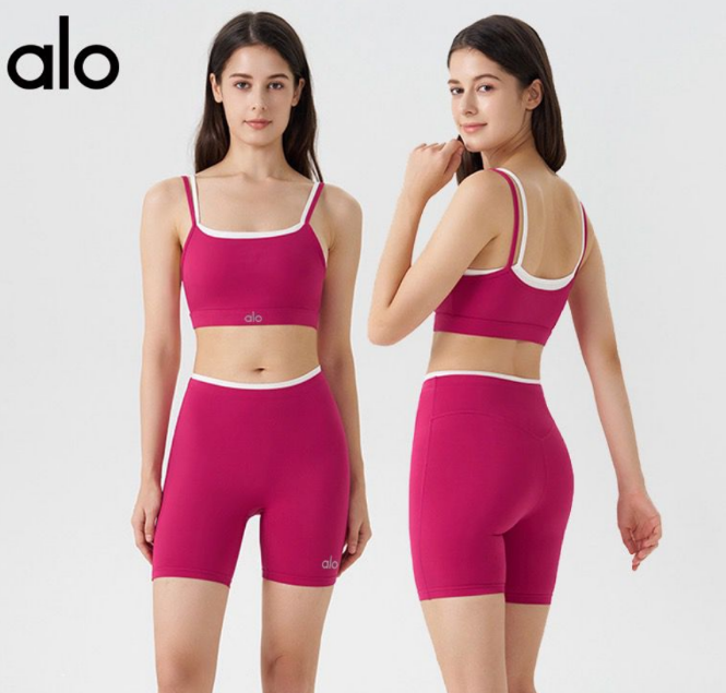 Ensemble Alo Yoga Contrast Biker Set
