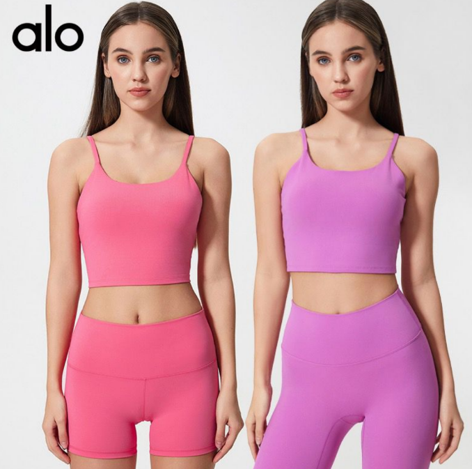 Ensemble Alo Yoga Essential Fit Set