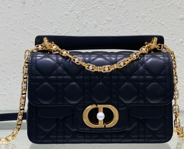 Sac Dior Caro Cannage avec chaîne dorée