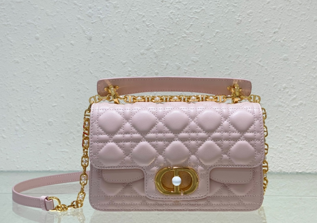 Sac Dior Caro Cannage avec chaîne dorée