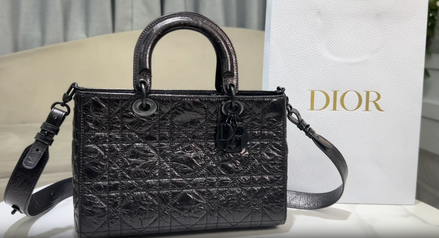 Lady Dior Large – cuir froissé Cannage