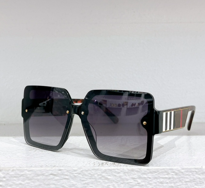 Burberry – Lunettes de soleil Square Check Stripe Signature