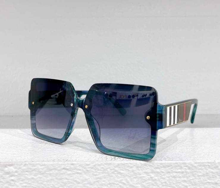 Burberry – Lunettes de soleil Square Check Stripe Signature