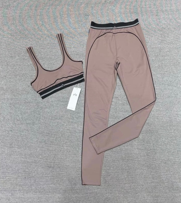 Ensemble sportif Alo – Confort & élégance