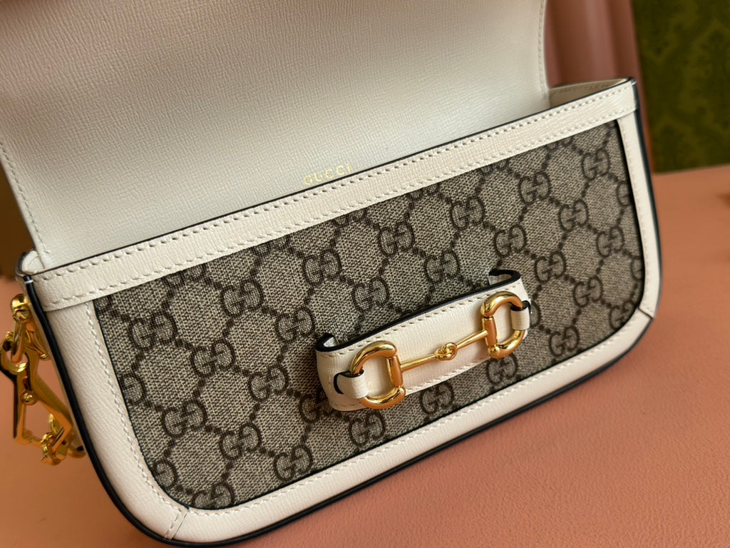 Découvrez le sac à bandoulière Gucci Horsebit 1955