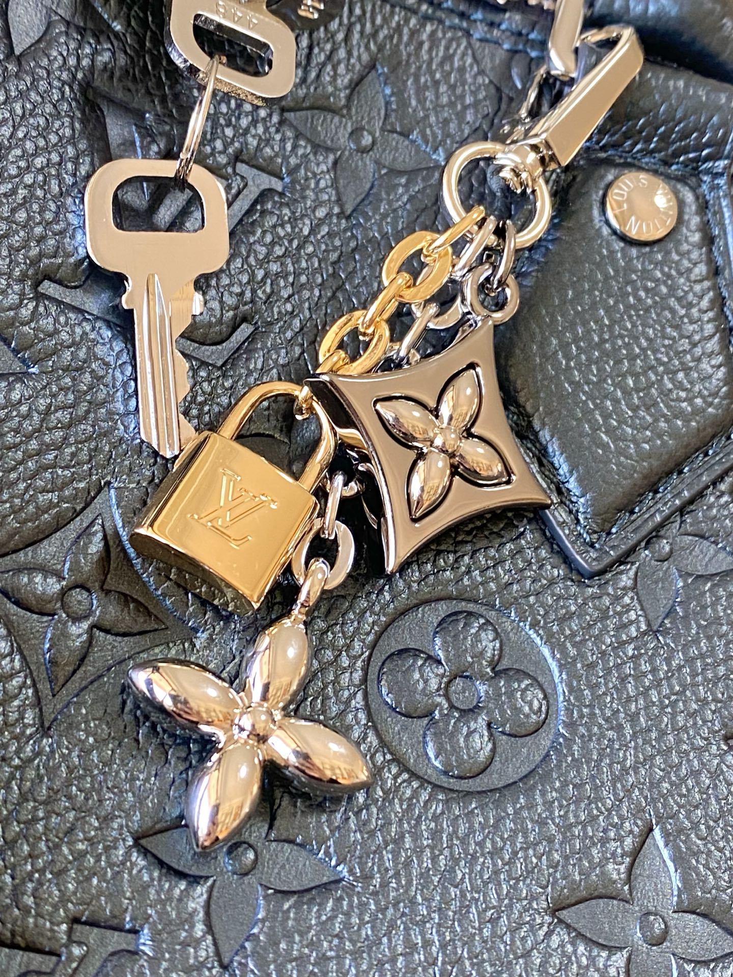 Sac Louis Vuitton Alma BB